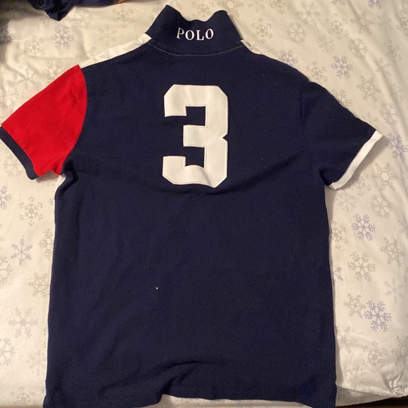 Polo tshirt brand new basically worn twice - Picture 2 of 2